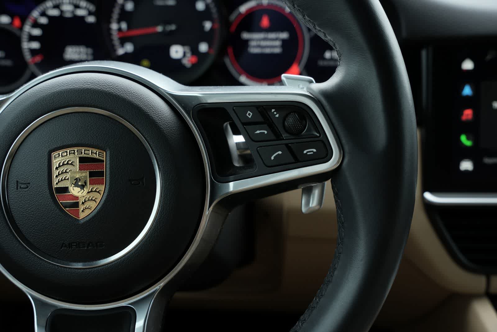 Thumbnail: 2023 Porsche Cayenne - 10