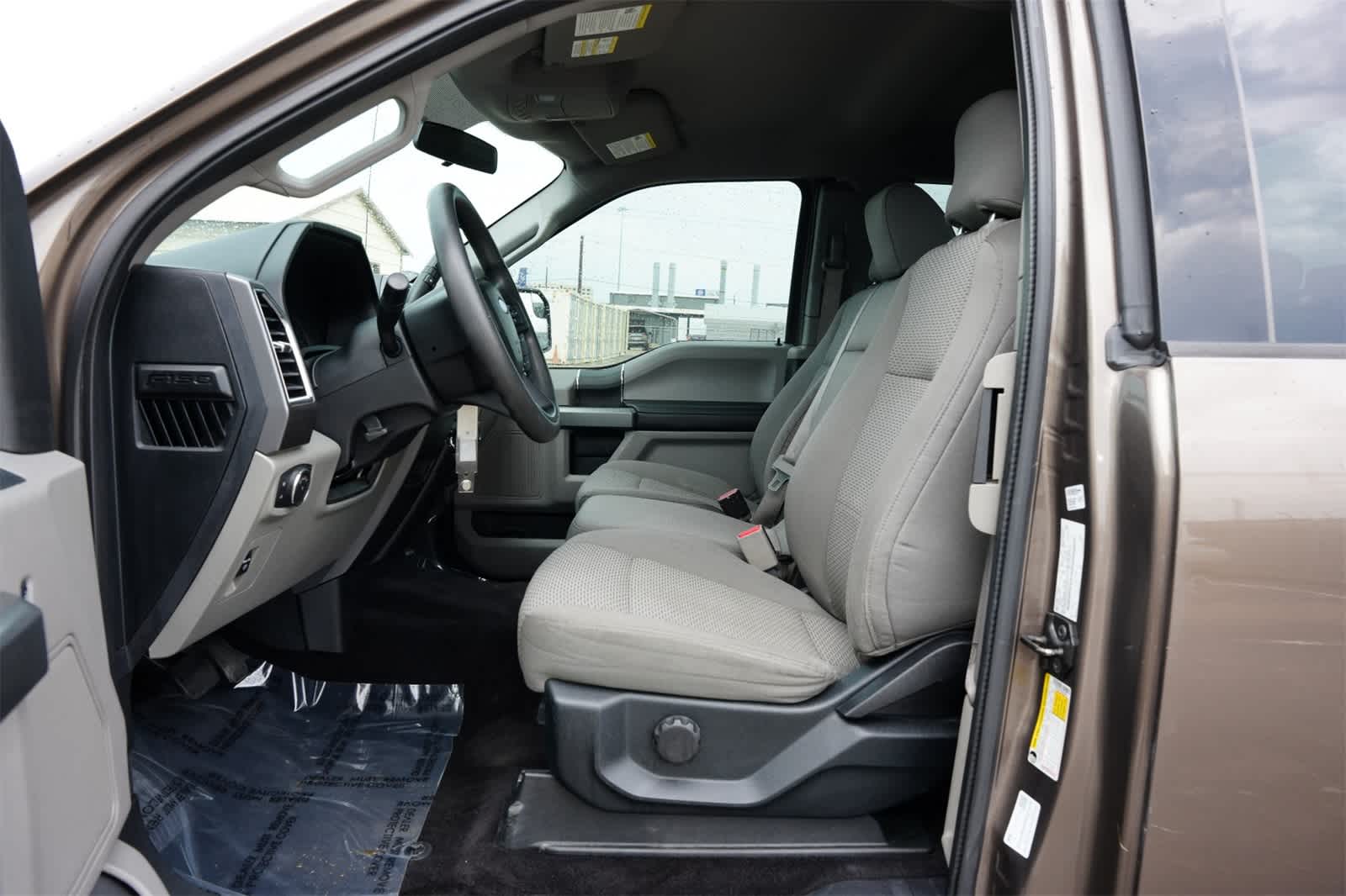 2016 Ford F-150  13