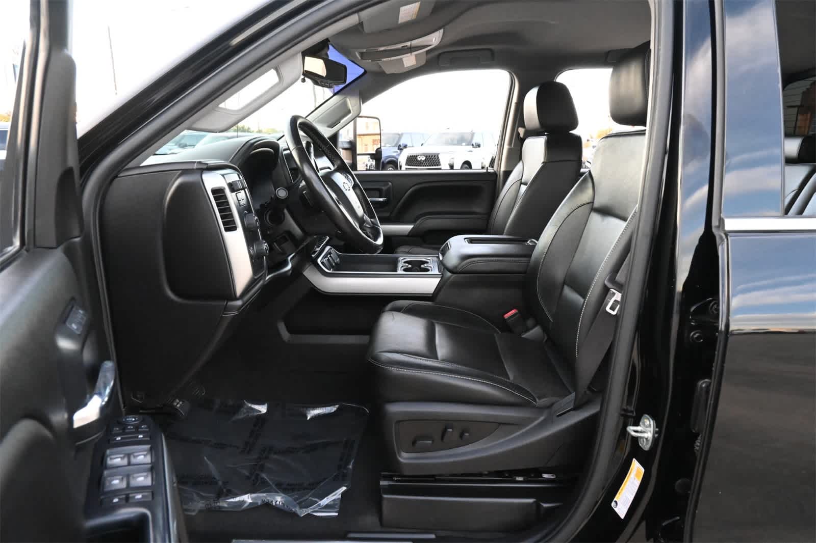 Thumbnail: 2019 Chevrolet Silverado 2500 - 15