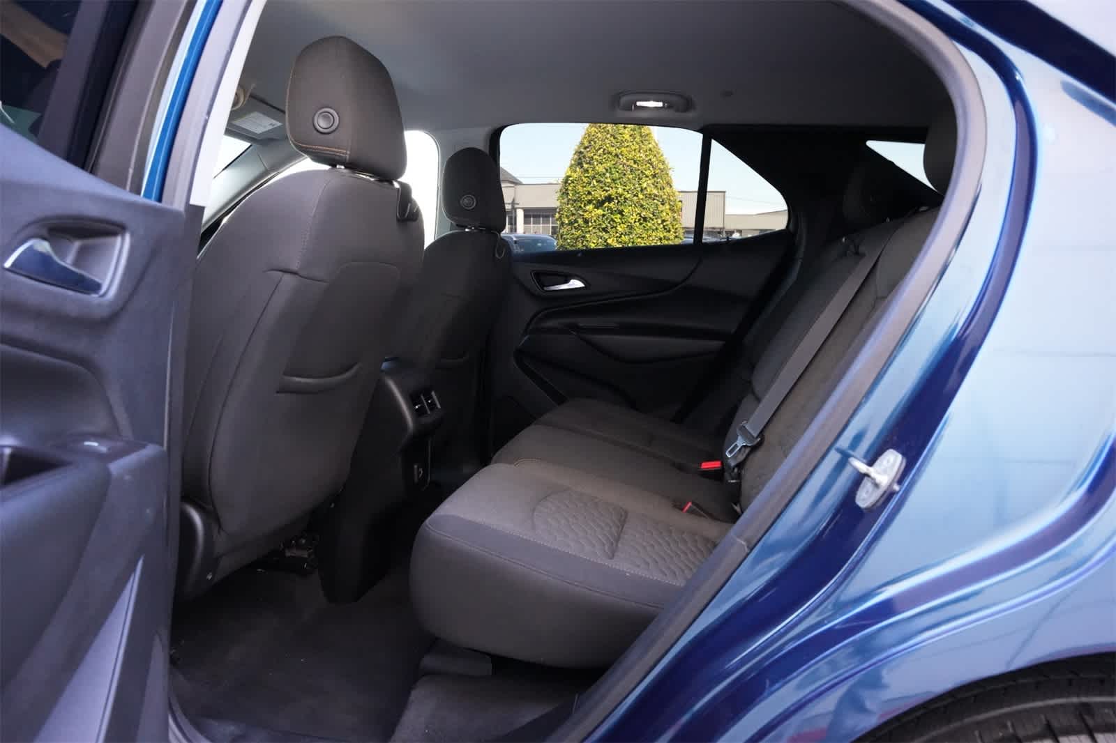 Thumbnail: 2020 Chevrolet Equinox - 18