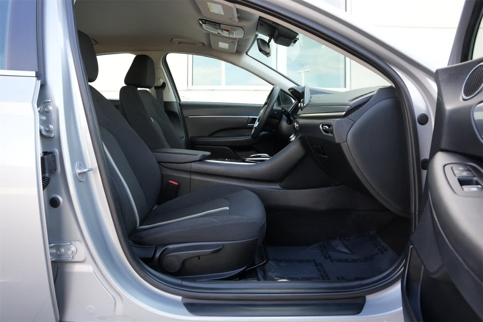 Thumbnail: 2023 Hyundai Sonata - 21