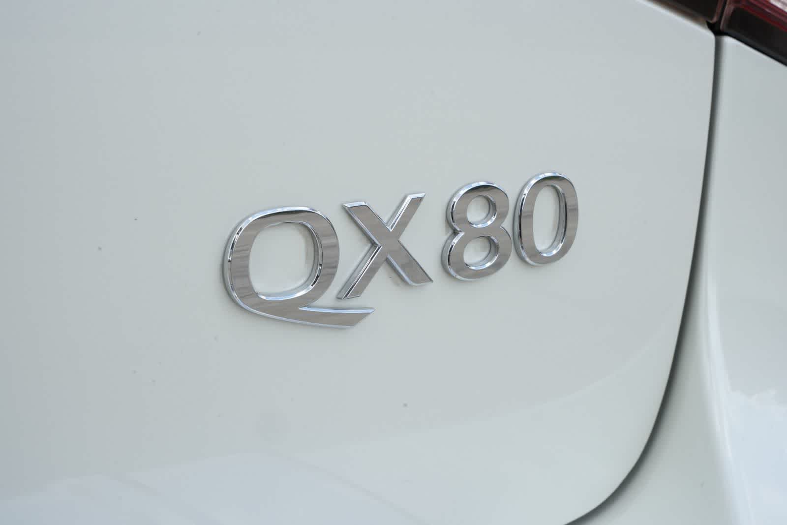 Thumbnail: 2017 INFINITI QX80 - 20