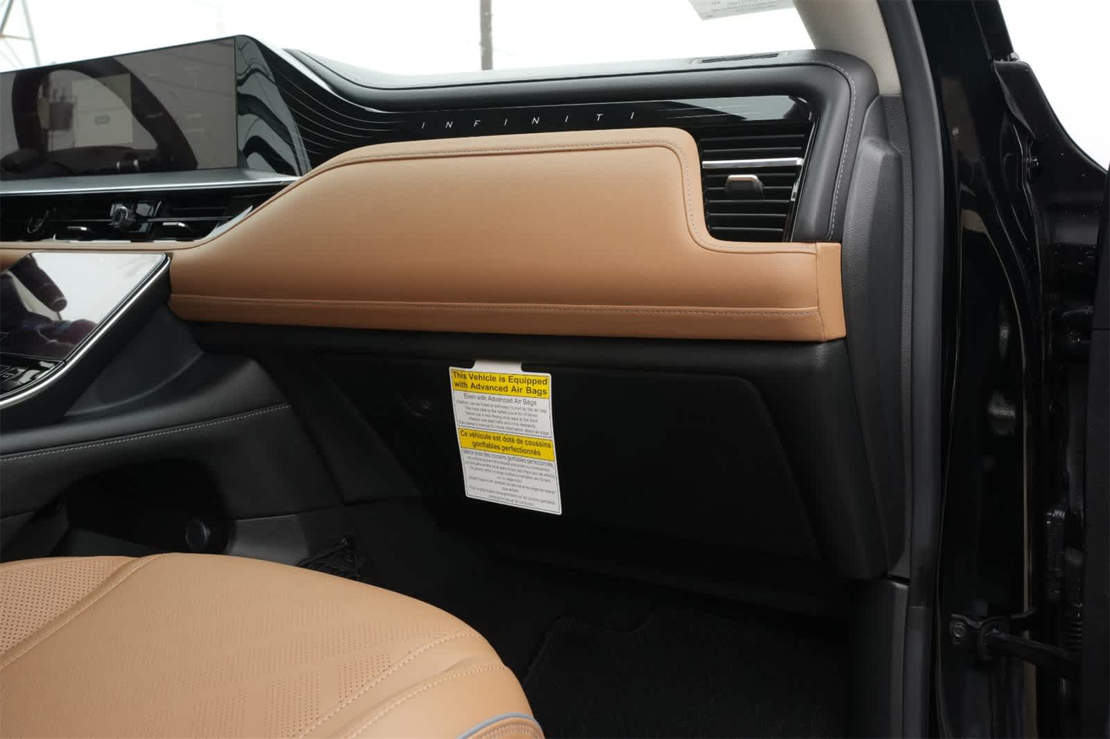 Thumbnail: 2025 INFINITI QX80 - 22