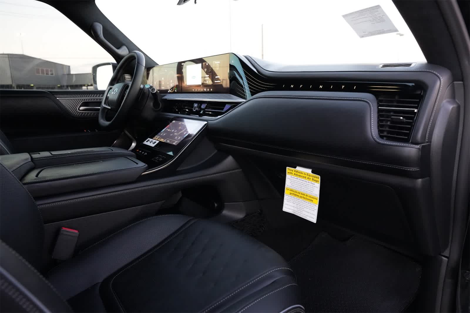 Thumbnail: 2026 INFINITI QX80 - 23