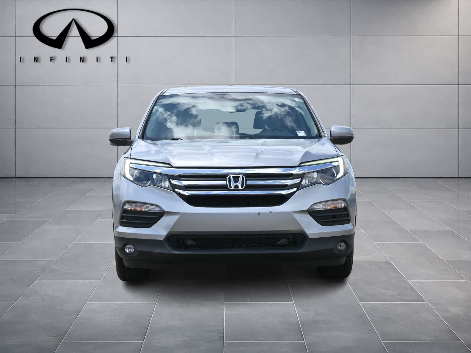 Thumbnail: 2018 Honda Pilot - 2