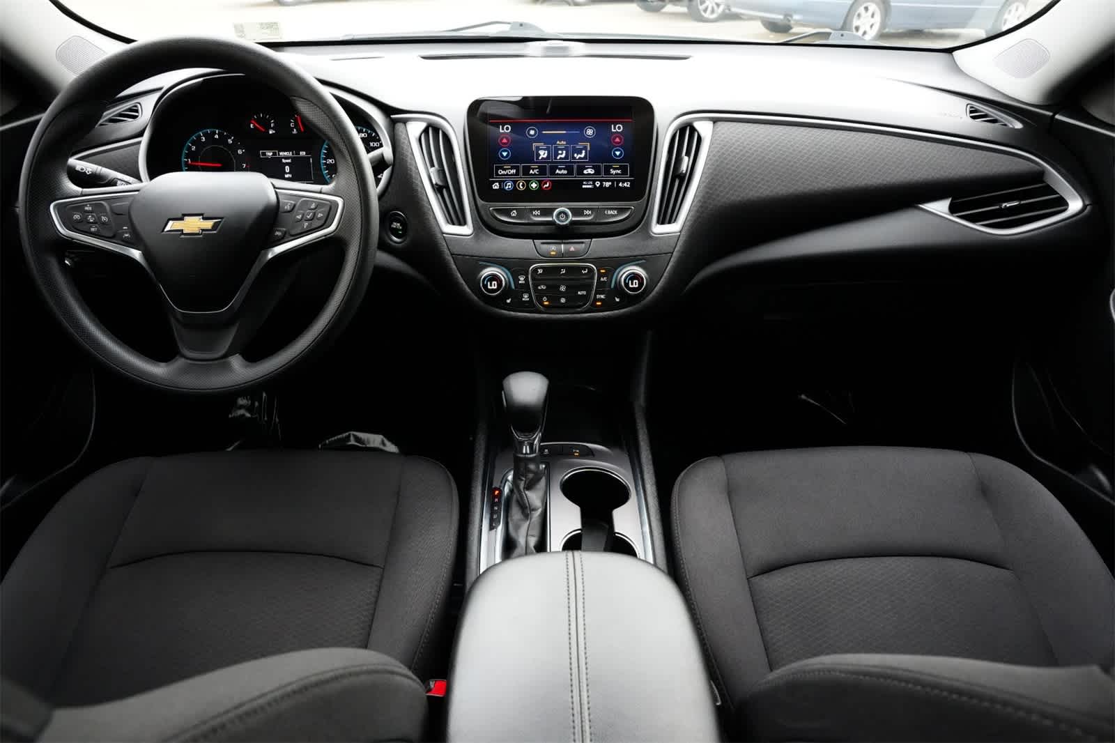 Thumbnail: 2022 Chevrolet Malibu - 7