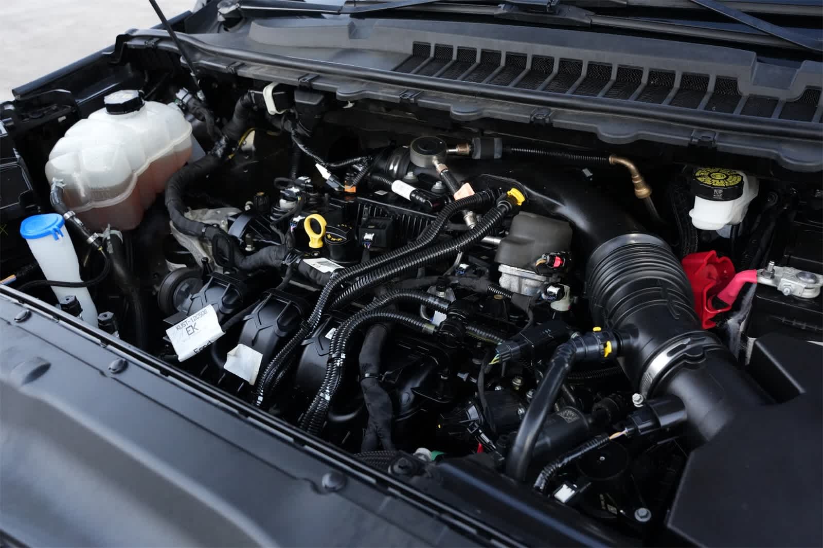 Thumbnail: 2020 Ford Edge - 24