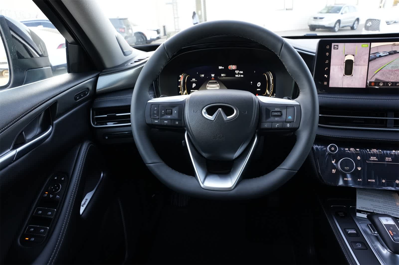 Thumbnail: 2026 INFINITI QX60 - 9