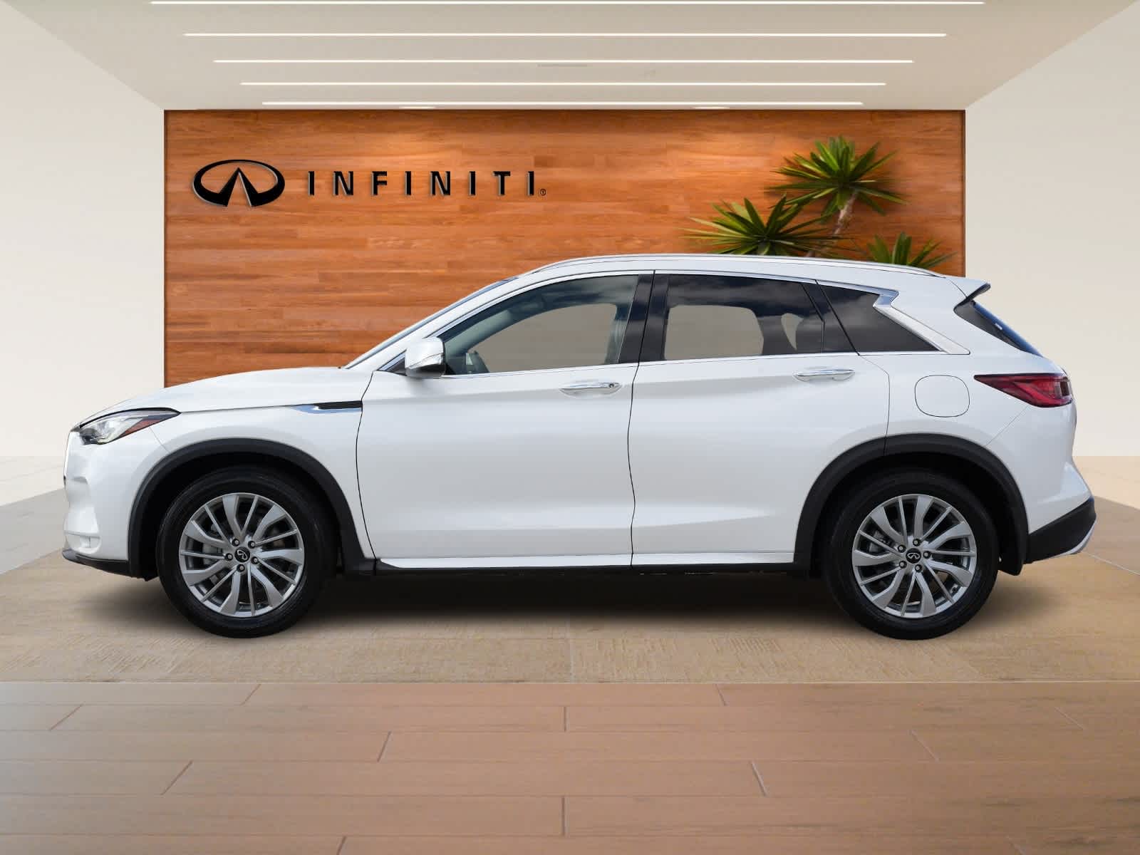 Thumbnail: 2023 INFINITI QX50 - 4