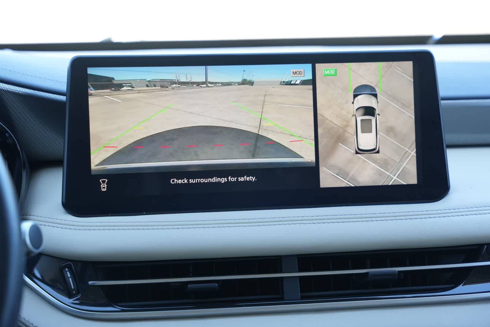 Thumbnail: 2023 INFINITI QX60 - 14