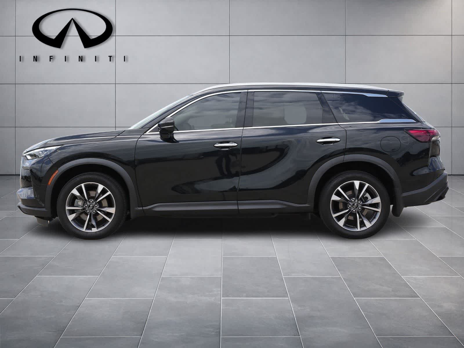 Thumbnail: 2023 INFINITI QX60 - 4