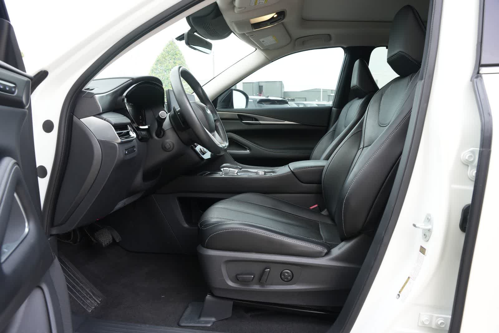 Thumbnail: 2023 INFINITI QX60 - 18