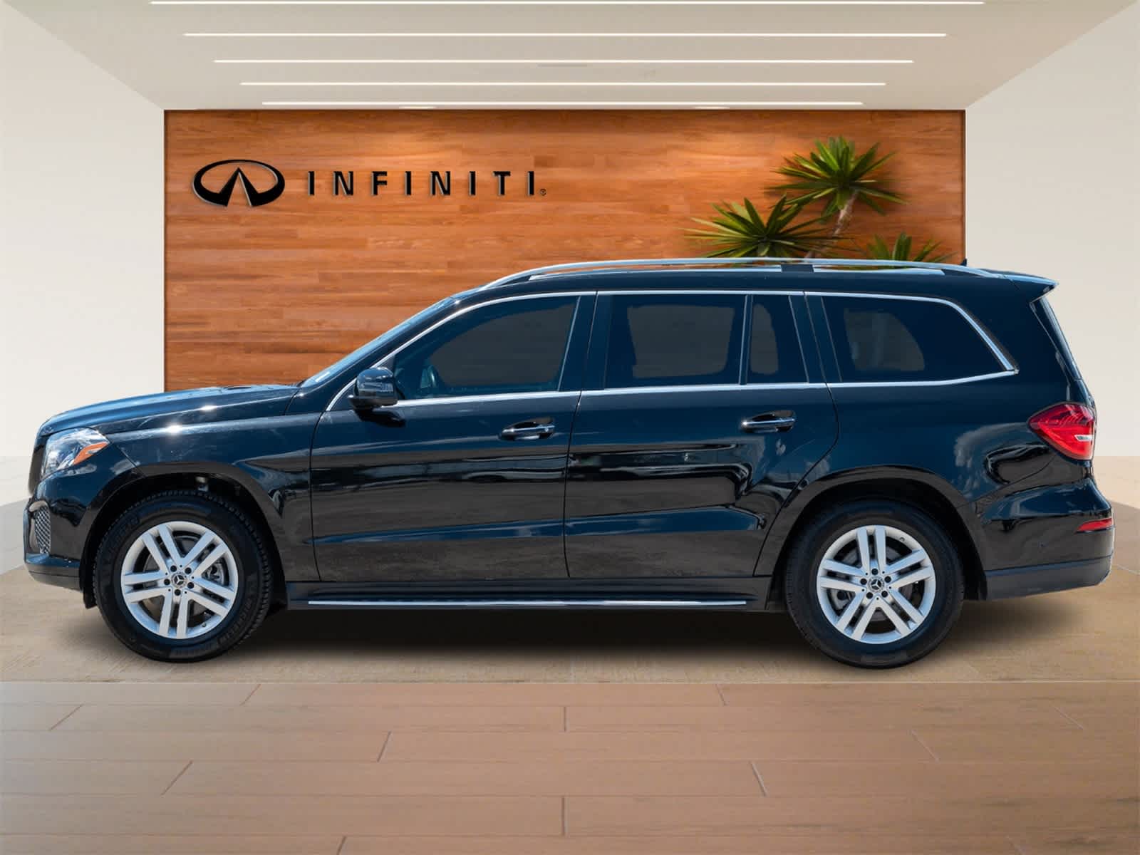 Thumbnail: 2019 Mercedes-Benz GLS - 4