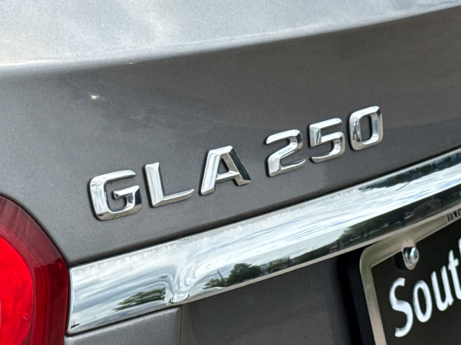 Thumbnail: 2015 Mercedes-Benz GLA - 19