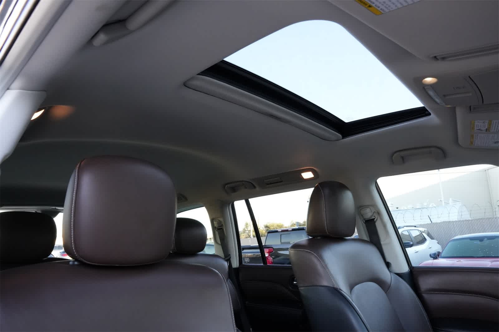 Thumbnail: 2023 INFINITI QX80 - 23