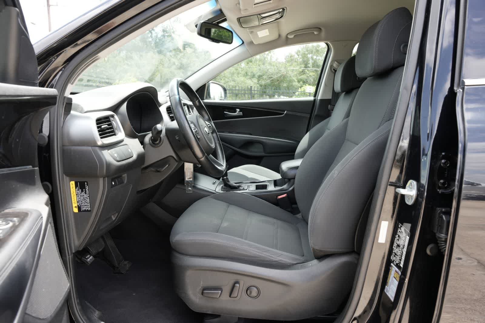 Thumbnail: 2017 Kia Sorento - 12