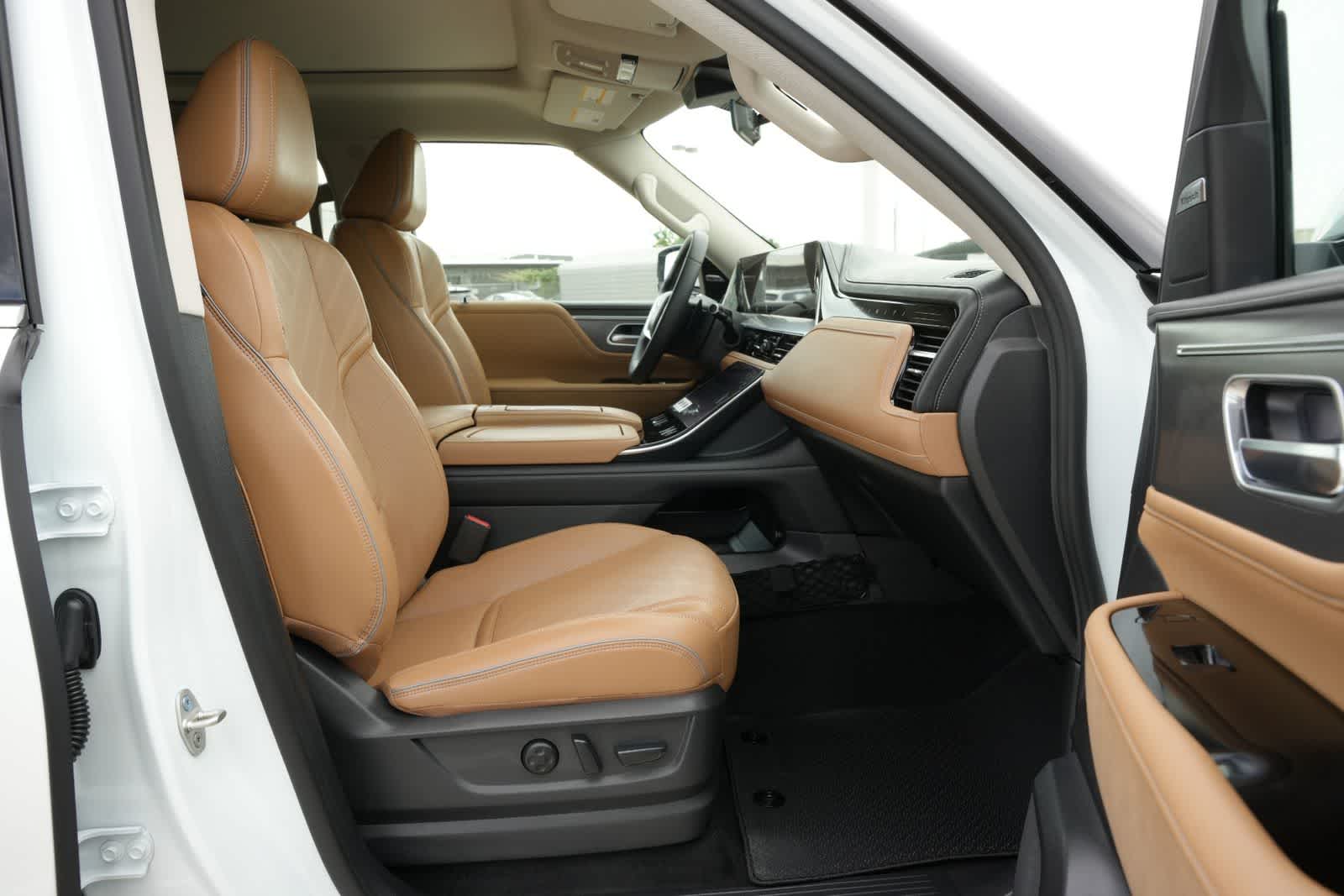 Thumbnail: 2027 INFINITI QX80 - 23