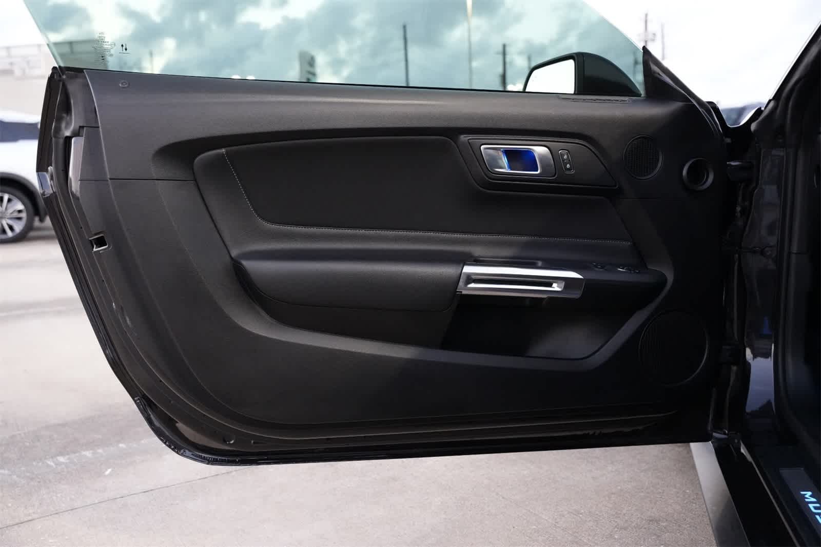 Thumbnail: 2022 Ford Mustang - 16