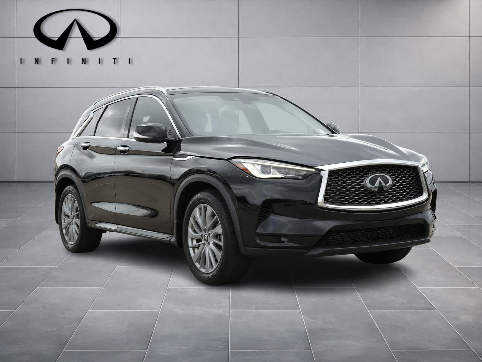 Thumbnail: 2023 INFINITI QX50 - 3