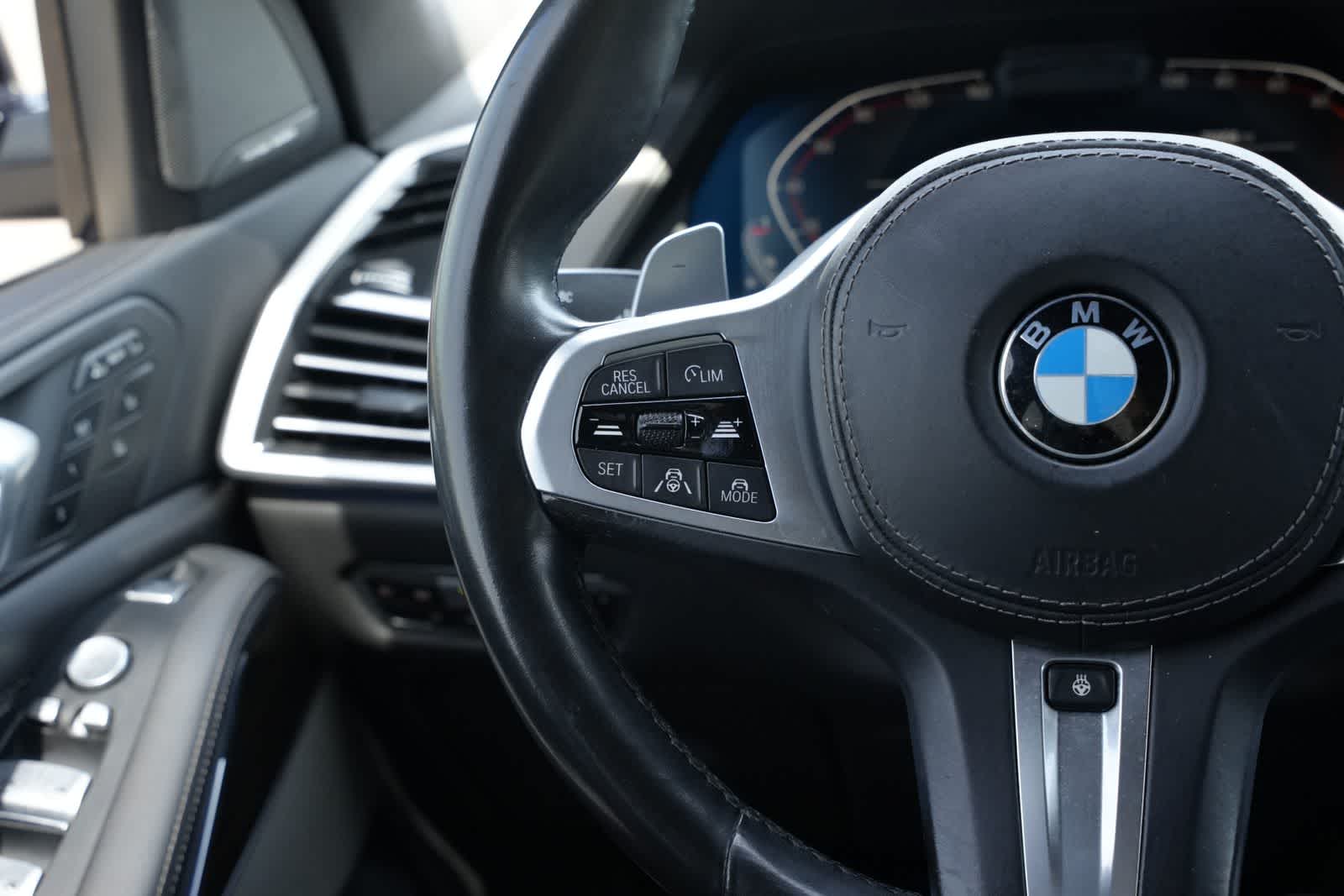Thumbnail: 2021 BMW X7 - 10