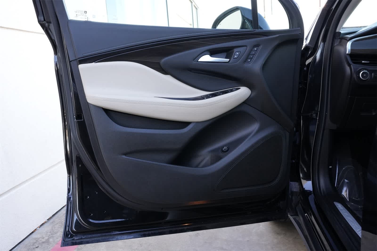 Thumbnail: 2020 Buick Envision - 16