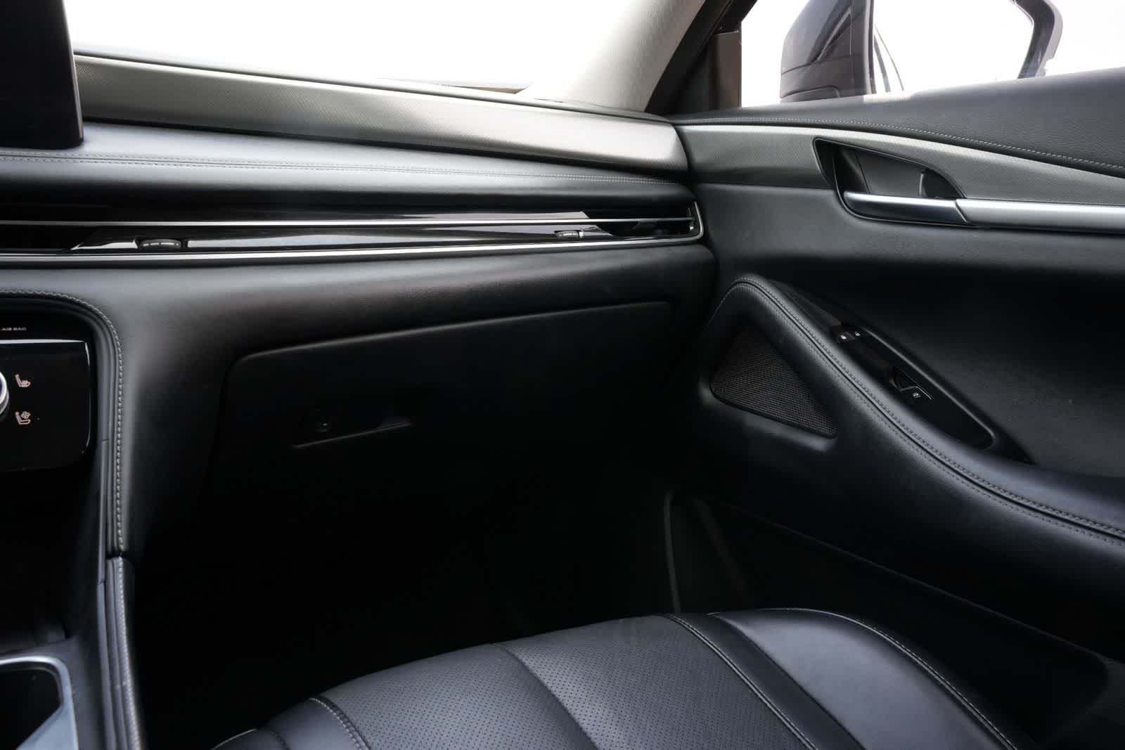 Thumbnail: 2023 INFINITI QX60 - 8