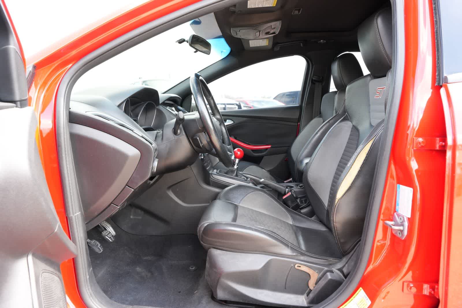 Thumbnail: 2013 Ford Focus - 15