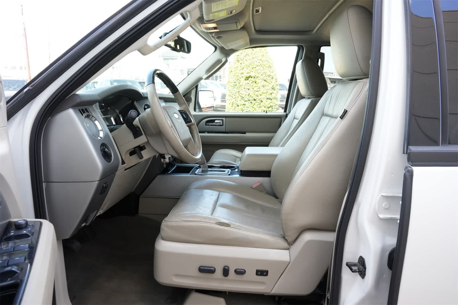 Thumbnail: 2013 Ford Expedition - 13