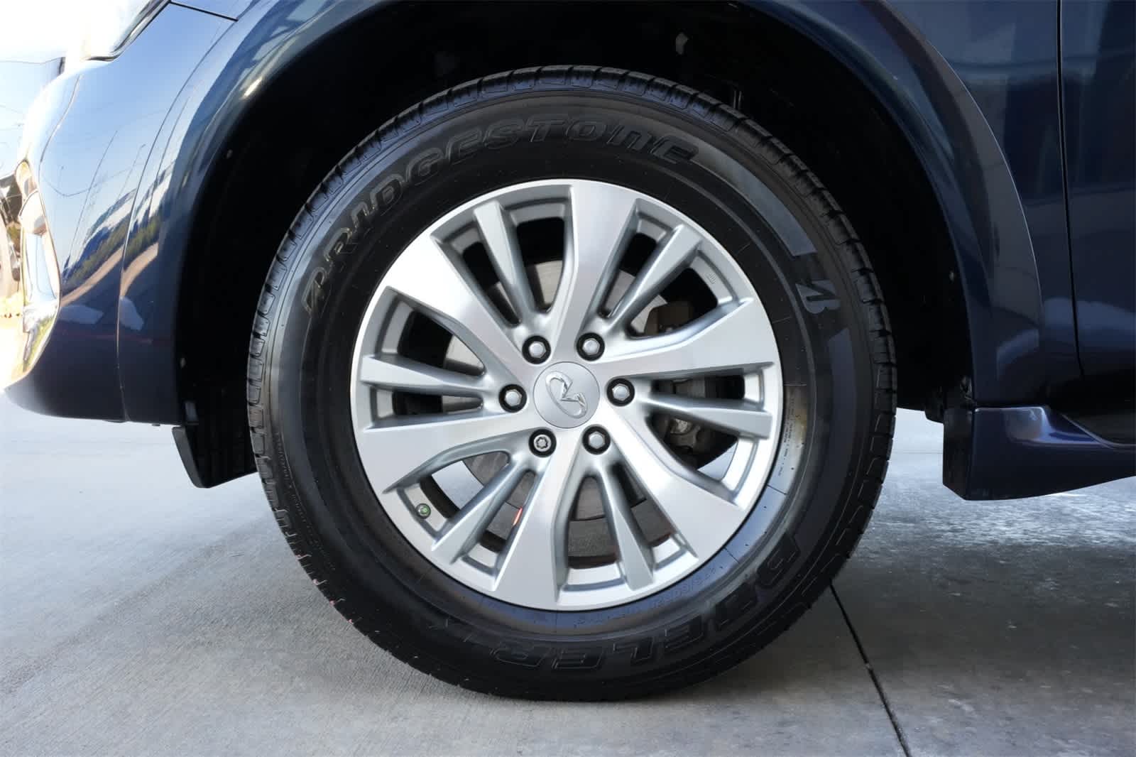 Thumbnail: 2017 INFINITI QX80 - 26