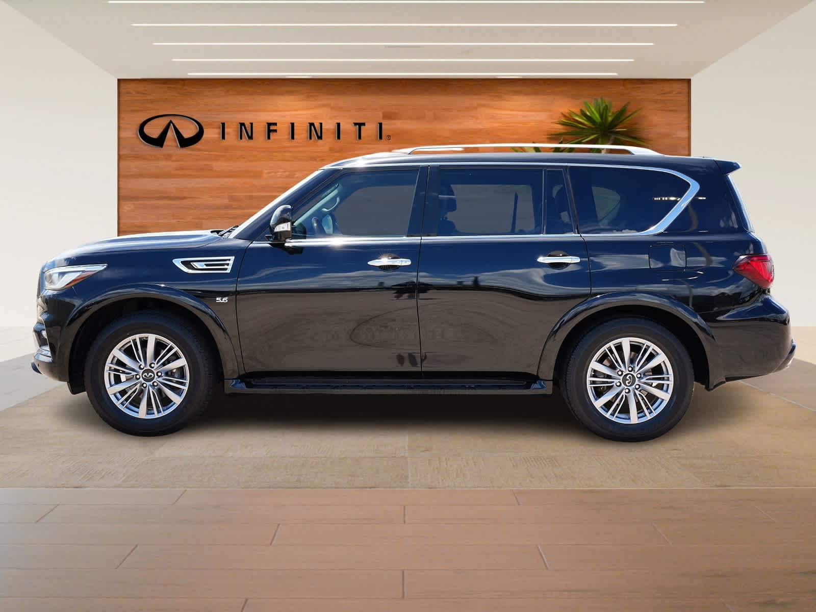 Thumbnail: 2019 INFINITI QX80 - 4