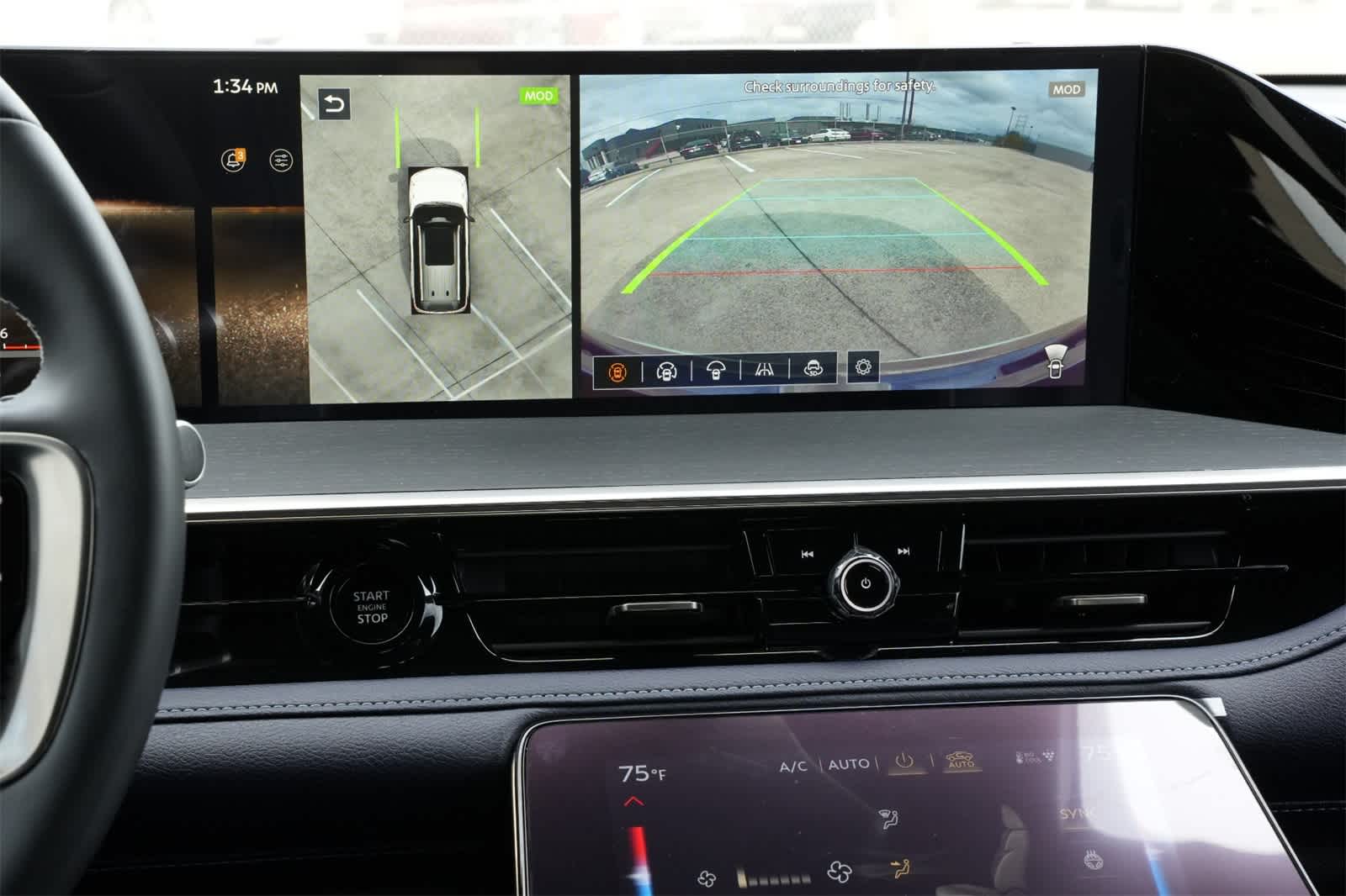 Thumbnail: 2026 INFINITI QX80 - 14