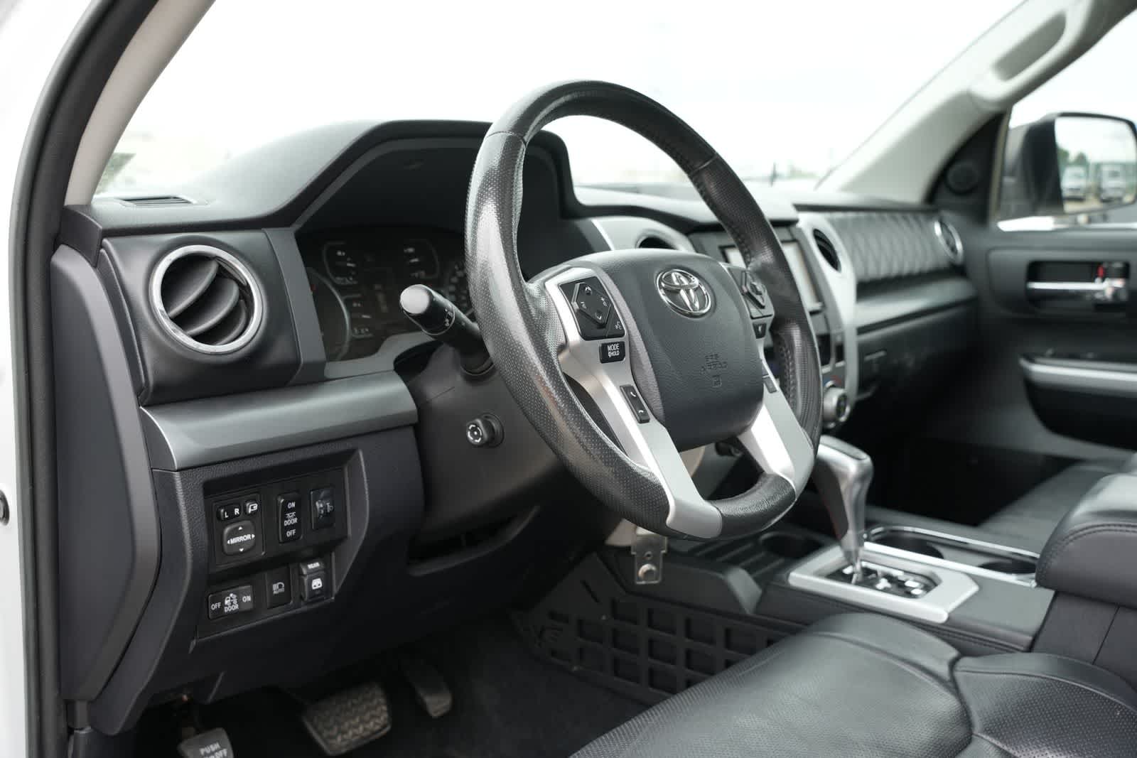 Thumbnail: 2018 Toyota Tundra - 13
