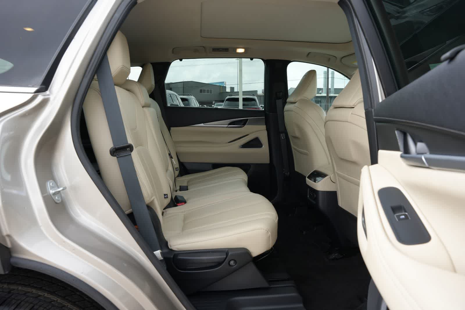 Thumbnail: 2024 INFINITI QX60 - 21
