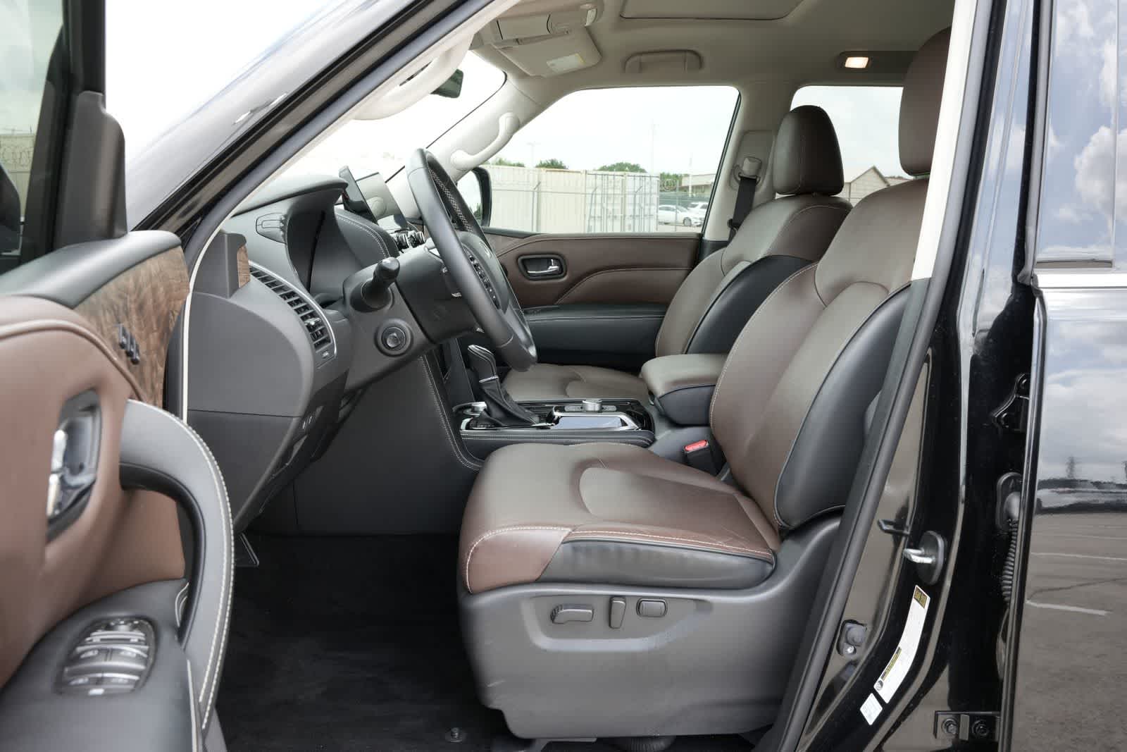 Thumbnail: 2024 INFINITI QX80 - 17