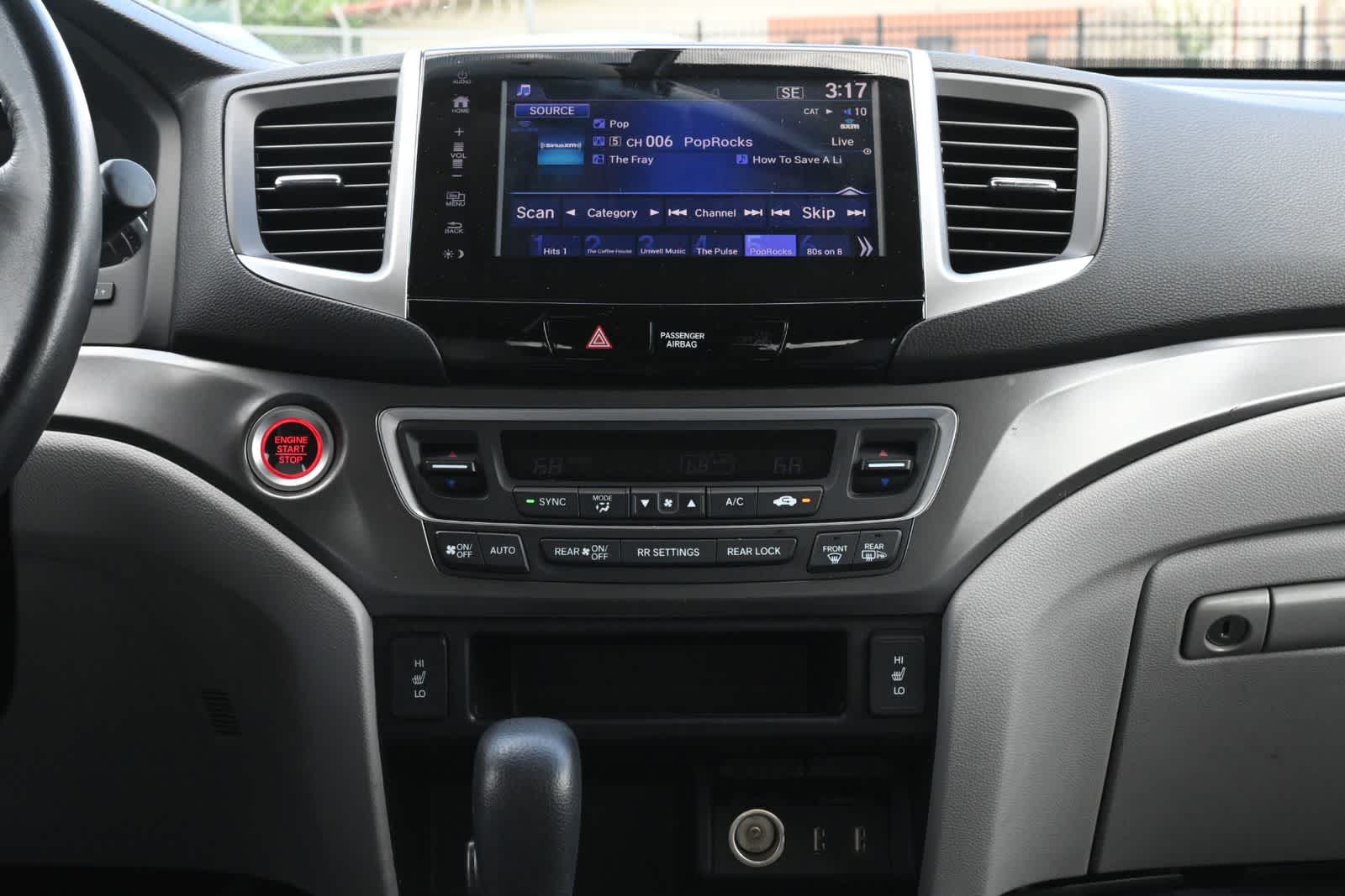 Thumbnail: 2018 Honda Pilot - 13