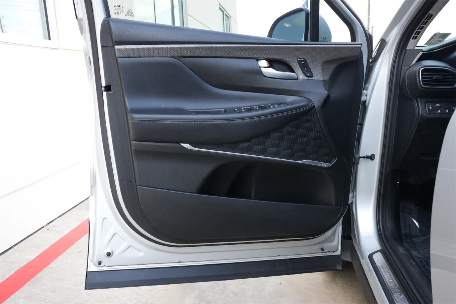 Thumbnail: 2019 Hyundai Santa Fe - 17