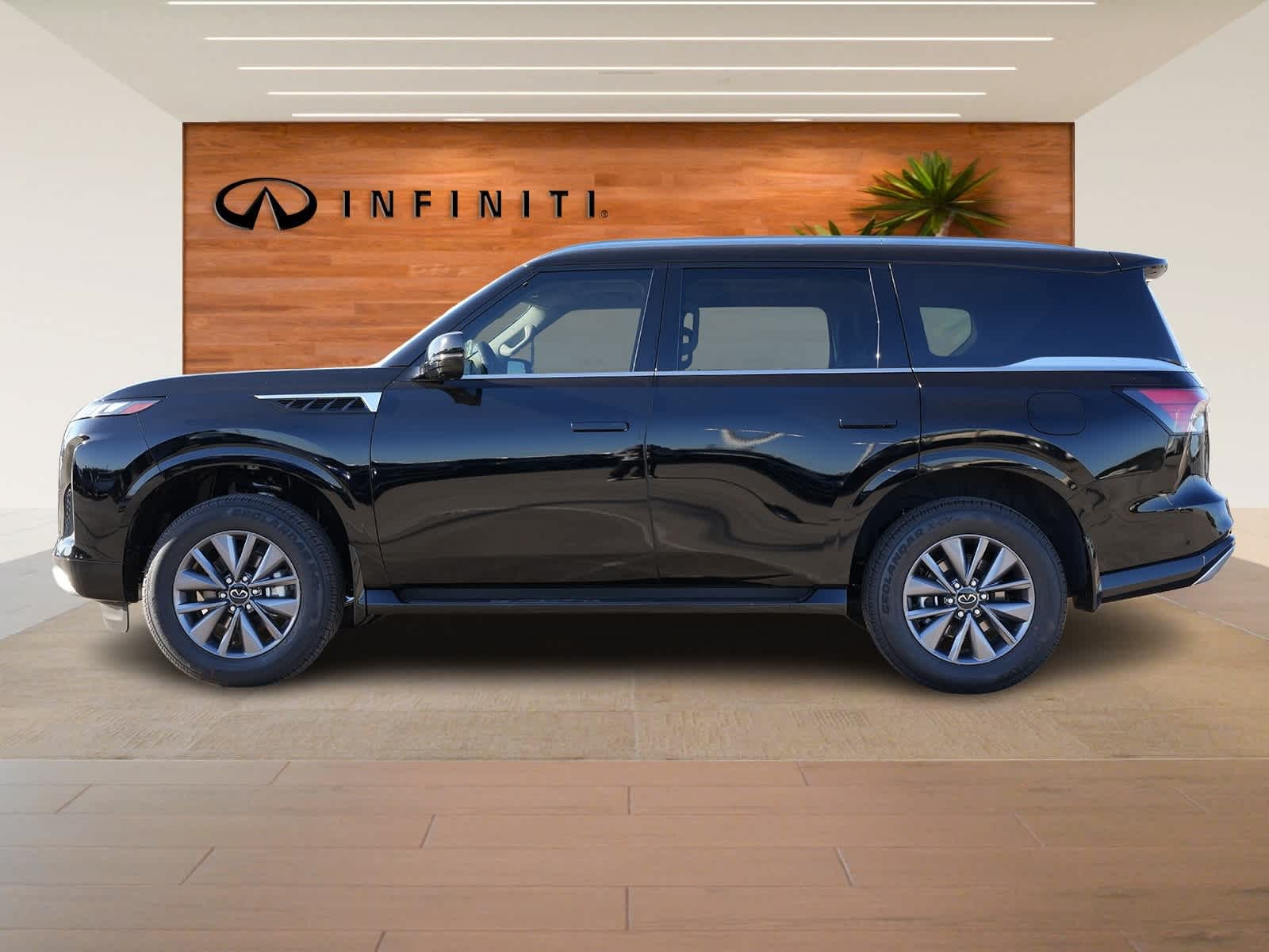 Thumbnail: 2026 INFINITI QX80 - 4