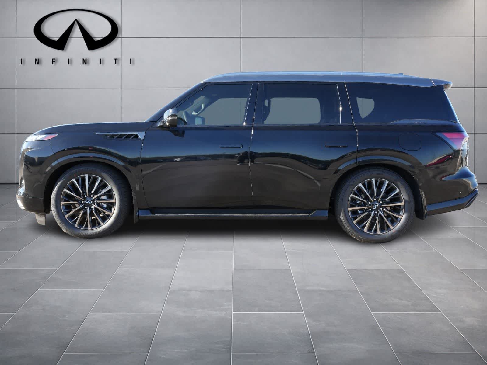 Thumbnail: 2026 INFINITI QX80 - 4
