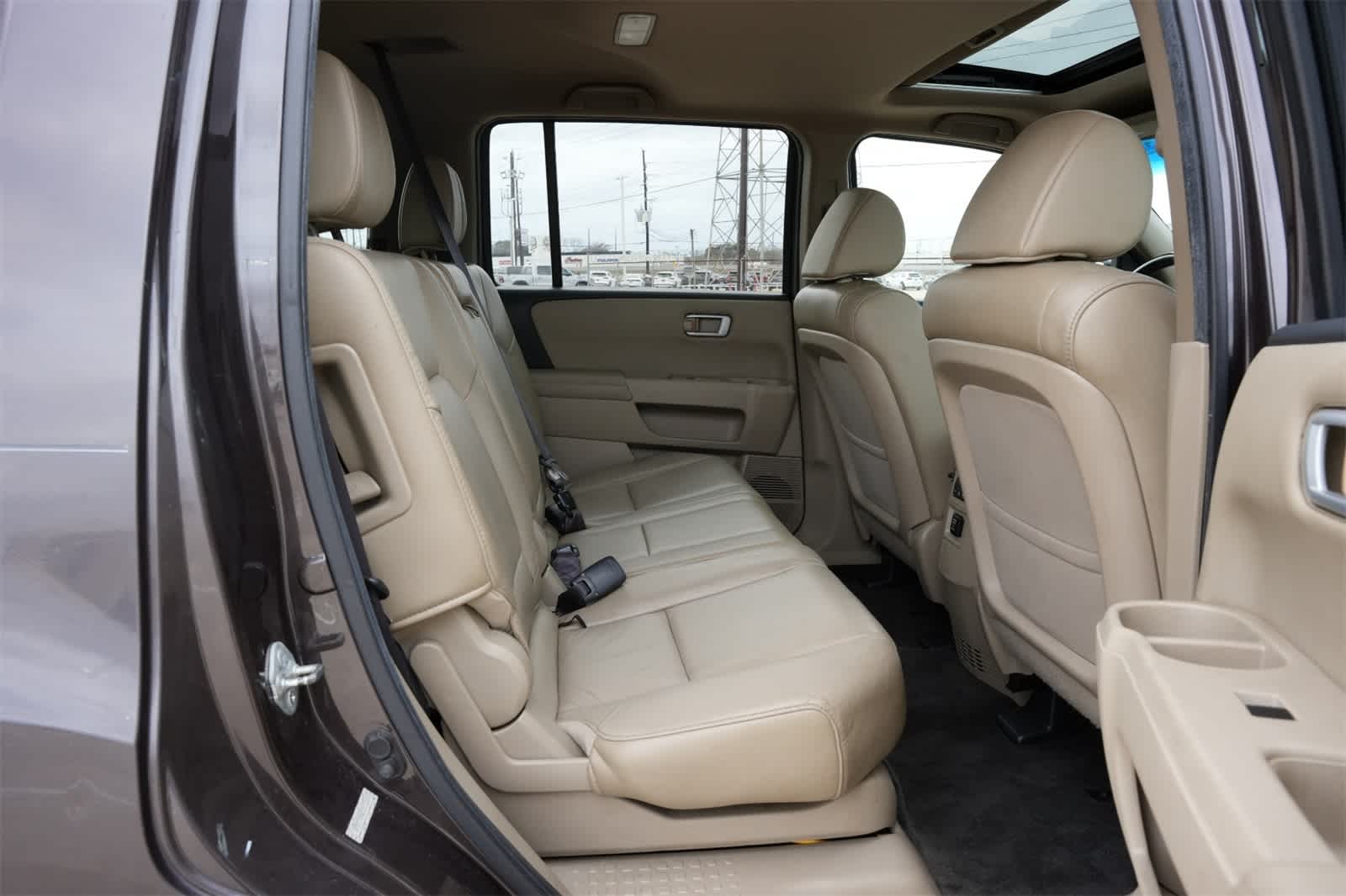 Thumbnail: 2012 Honda Pilot - 19