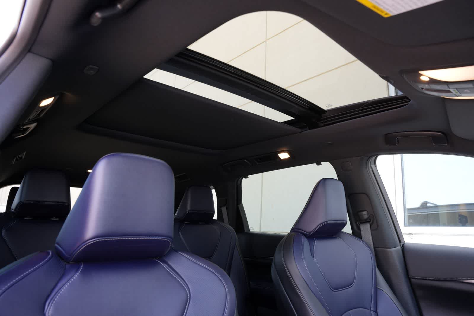 Thumbnail: 2026 INFINITI QX60 - 25