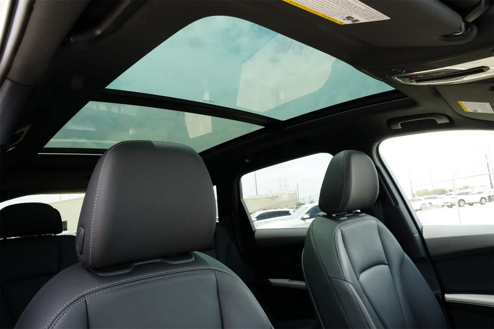 Thumbnail: 2025 Audi Q7 - 25