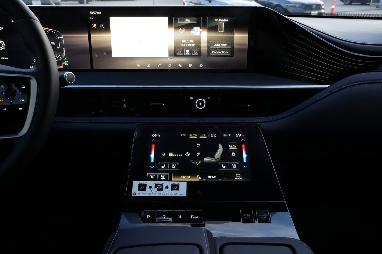 Thumbnail: 2026 INFINITI QX80 - 13