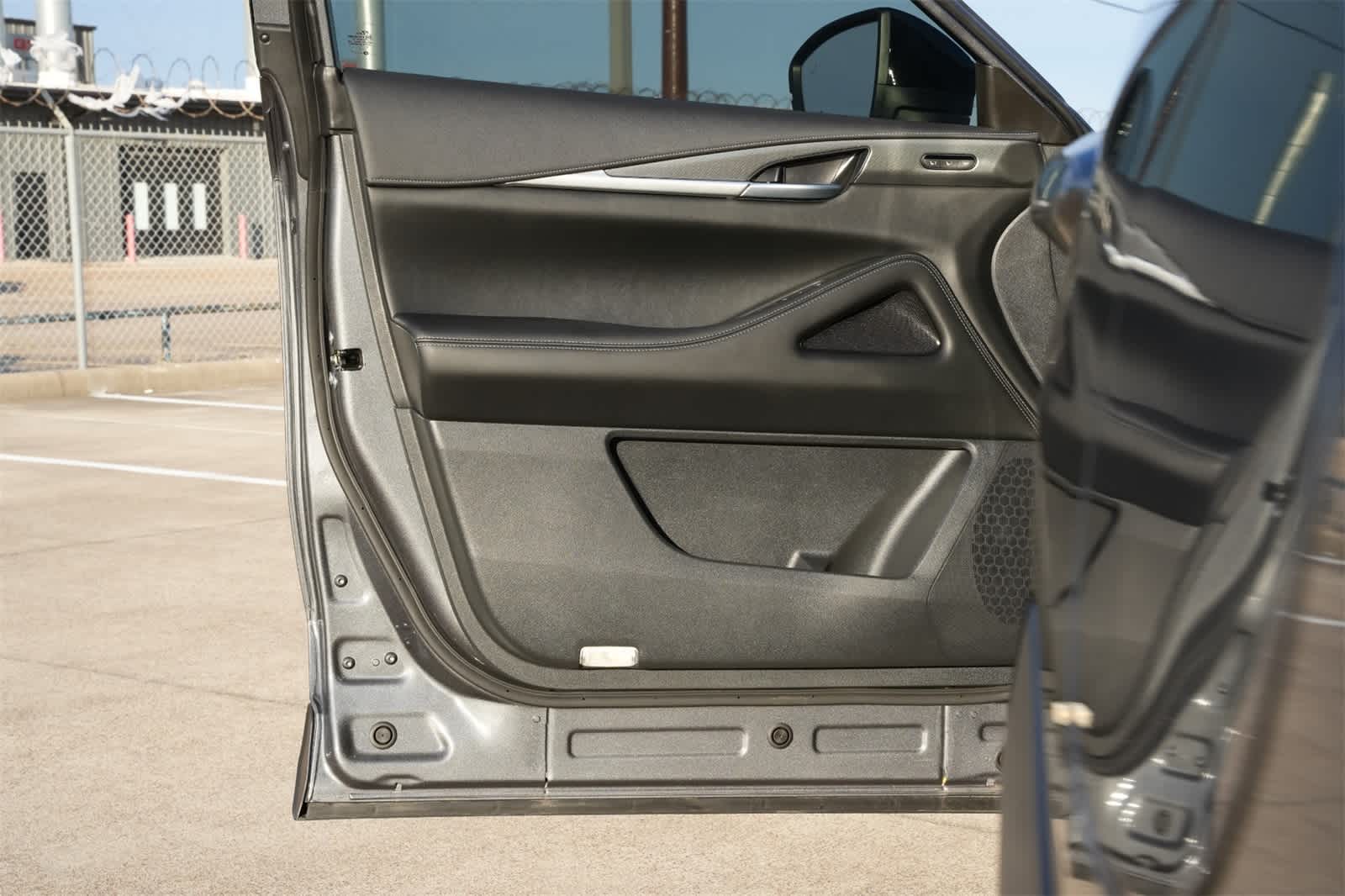 Thumbnail: 2026 INFINITI QX60 - 18