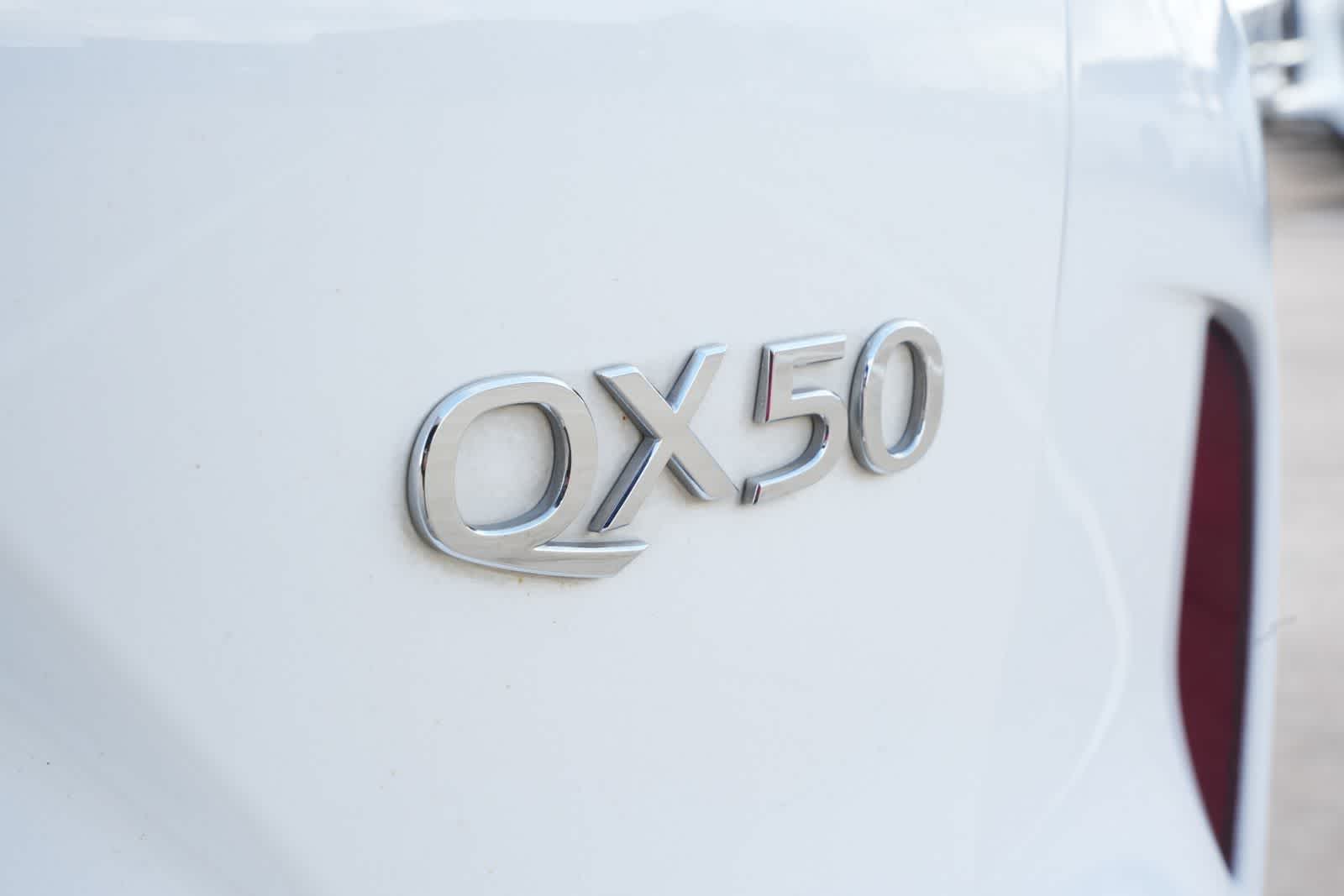 Thumbnail: 2020 INFINITI QX50 - 18