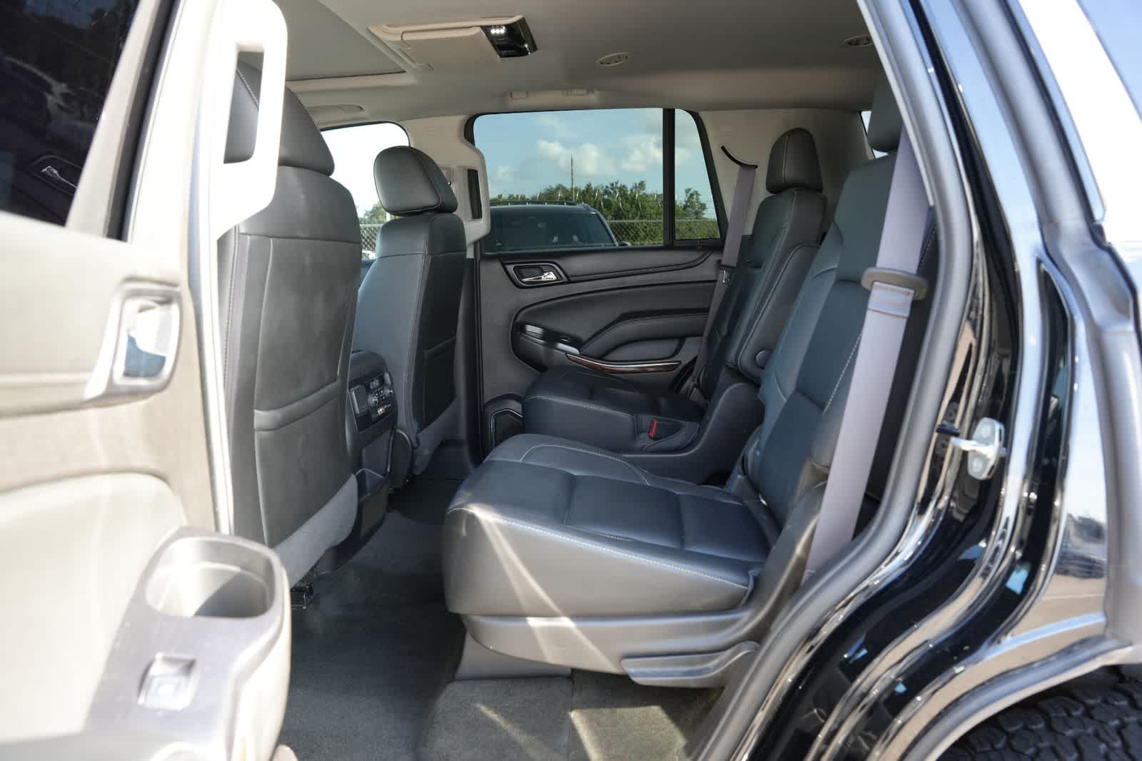 Thumbnail: 2016 Chevrolet Tahoe - 18