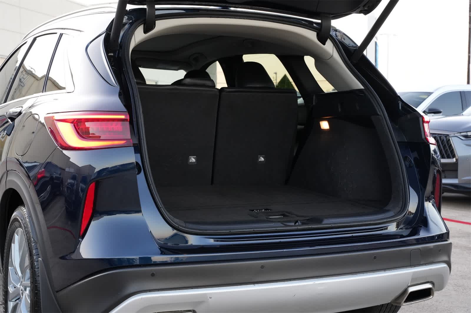 Thumbnail: 2025 INFINITI QX50 - 21