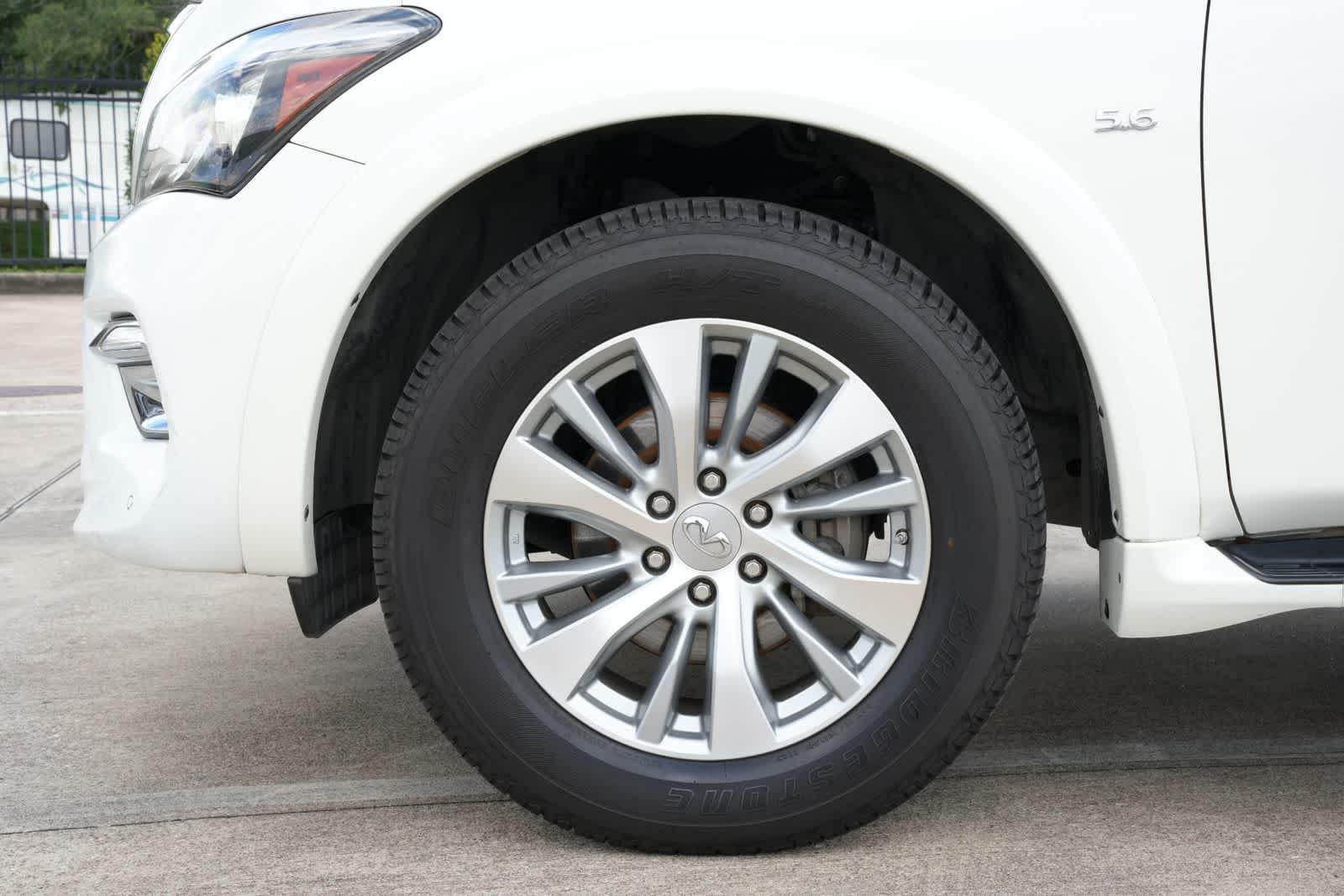 Thumbnail: 2017 INFINITI QX80 - 25