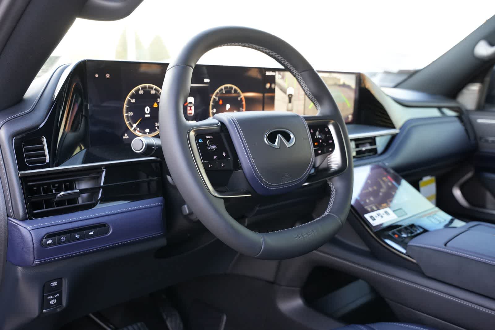 Thumbnail: 2026 INFINITI QX80 - 16