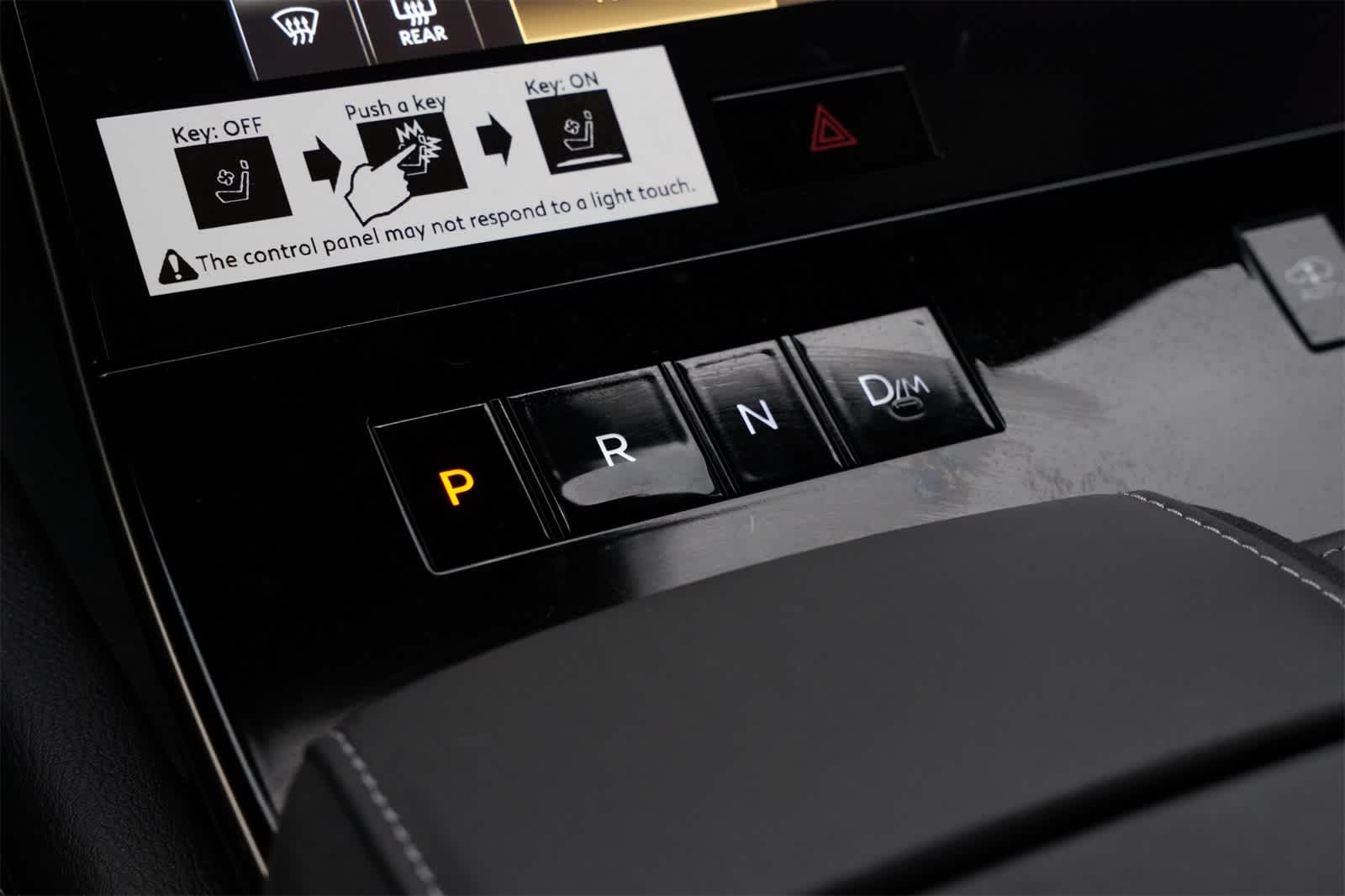 Thumbnail: 2026 INFINITI QX80 - 15