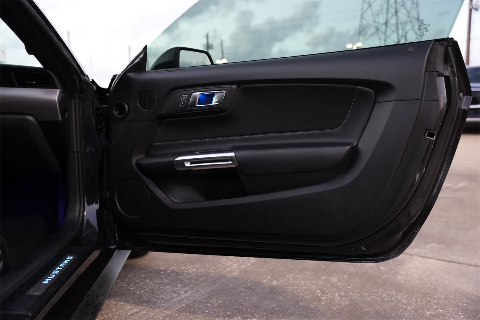 Thumbnail: 2022 Ford Mustang - 22